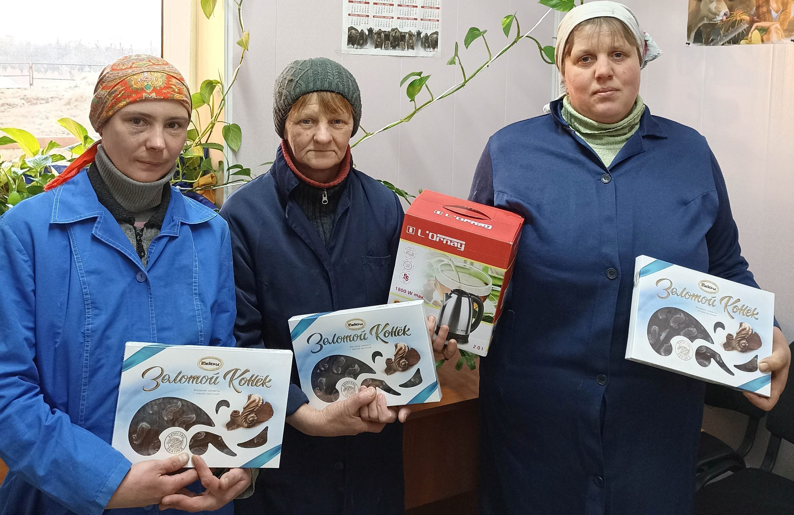Вячеслав Гладков поздравил сотрудников единой дежурно-диспетчерской службы с Новым годом